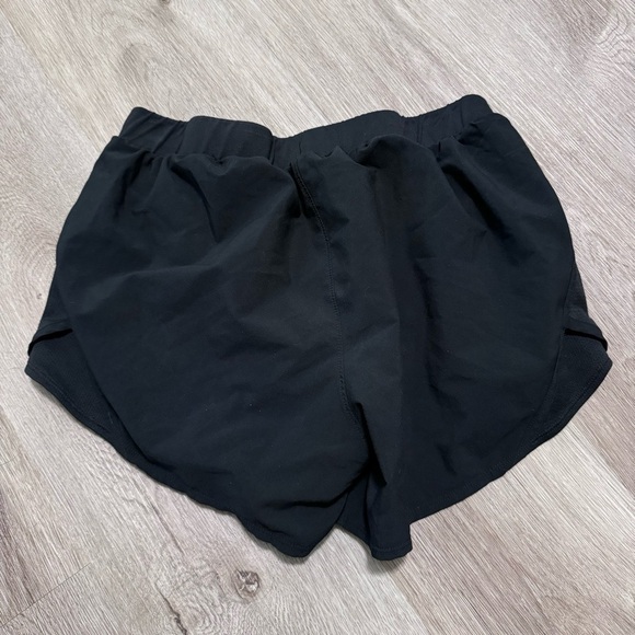 Under Armour Women's Fly-By 3" Shorts Black Medium - Picture 4 of 5